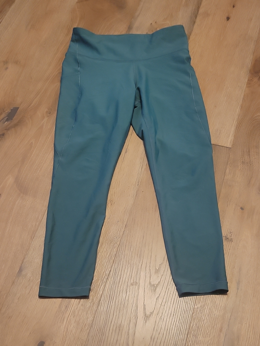 Athleta Women's athletic Leggings in Green Medium